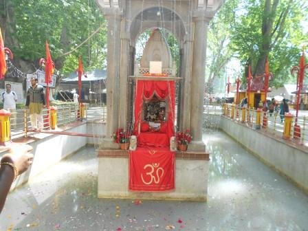 Khir Bhawani - Kashmir Temples
